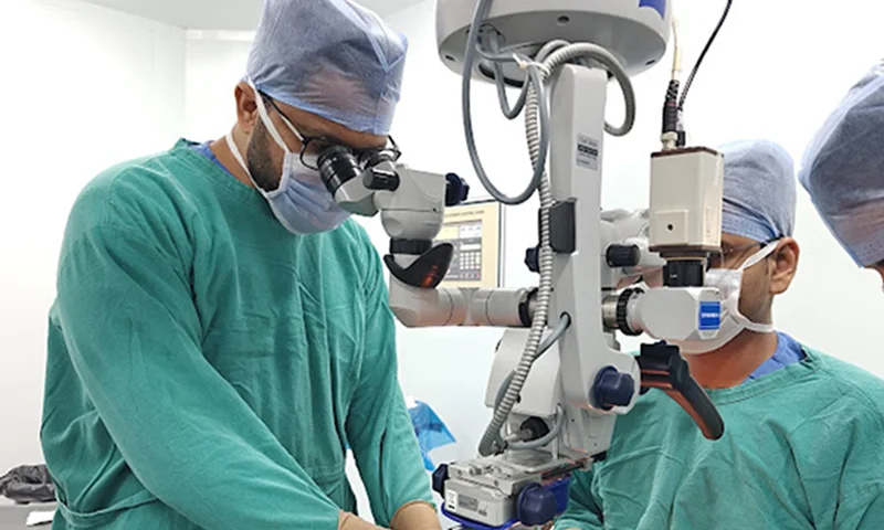 ophthalmic operating microscope suppliers UAE
